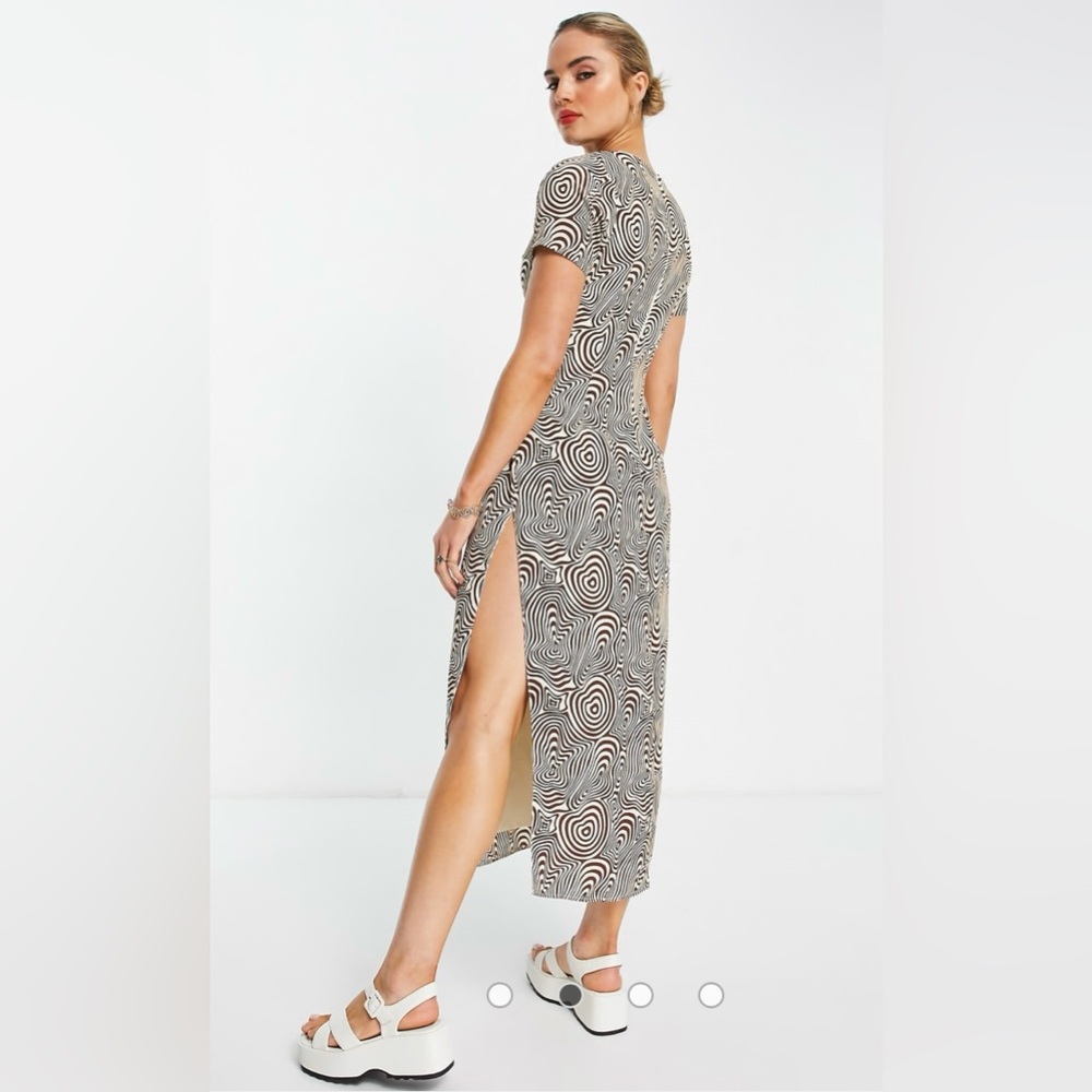 MAXI DRESS - Picture 2 of 10